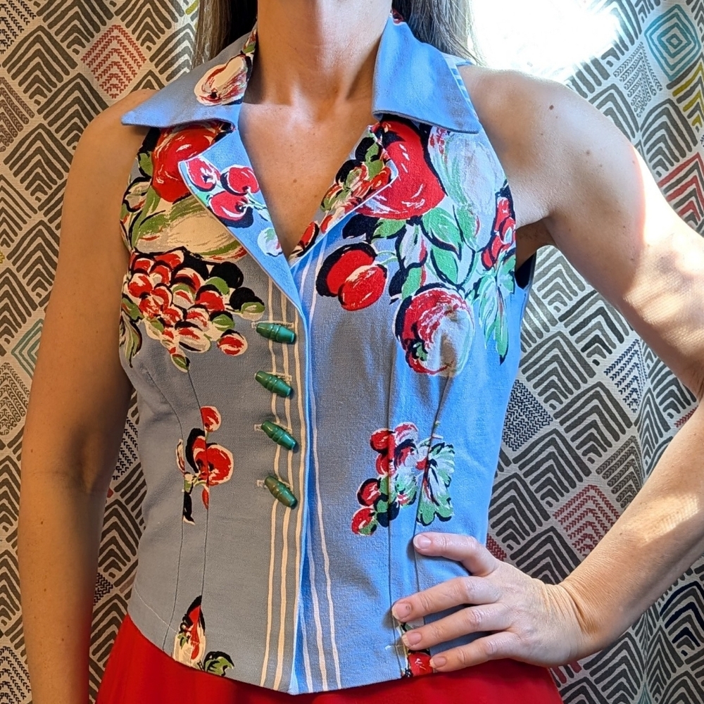 ooak SLEEVELESS BLOUSE made from vintage tablecloth S